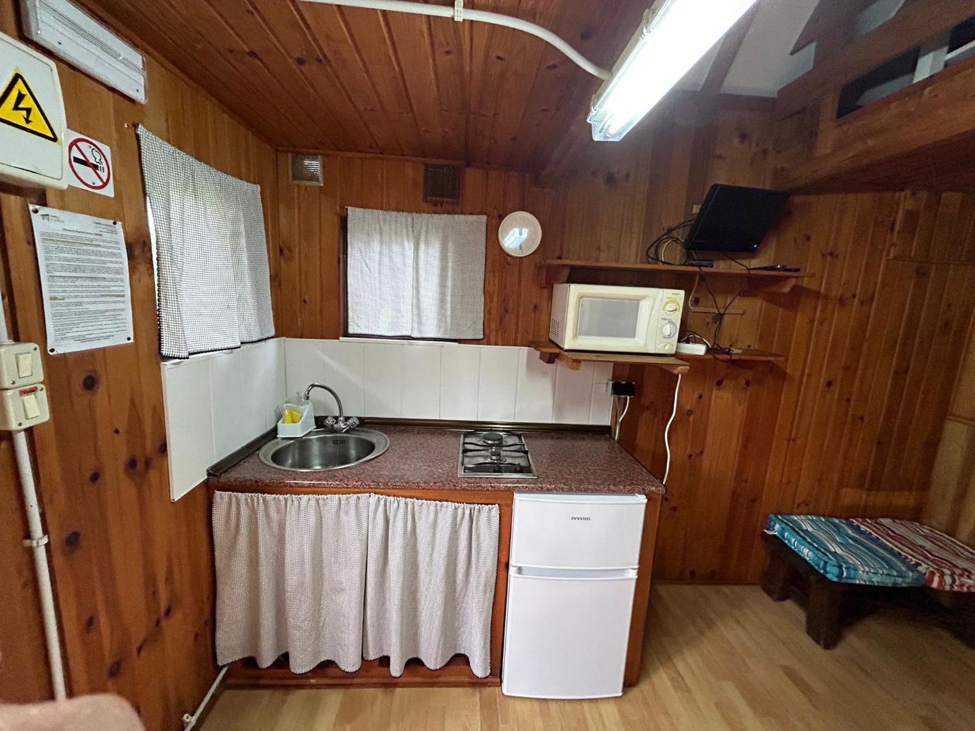 El Franco Camping A Grandella מראה חיצוני תמונה