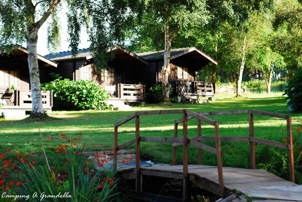 El Franco Camping A Grandella מראה חיצוני תמונה
