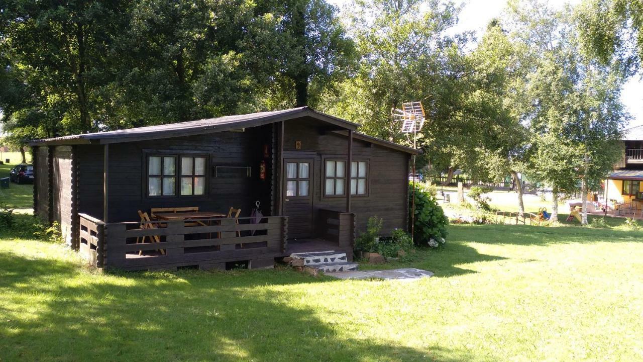 El Franco Camping A Grandella מראה חיצוני תמונה